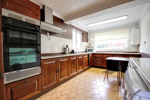 4 bedroom semi-detached house for sale, The Wolds, Cottingham