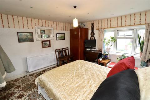 1, Shamrock Cottages Town Street, Shiptonthorpe, York, YO43 3PE