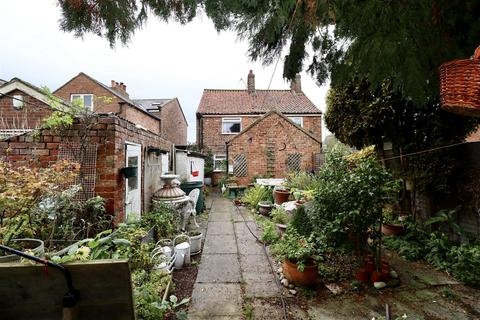 1, Shamrock Cottages Town Street, Shiptonthorpe, York, YO43 3PE