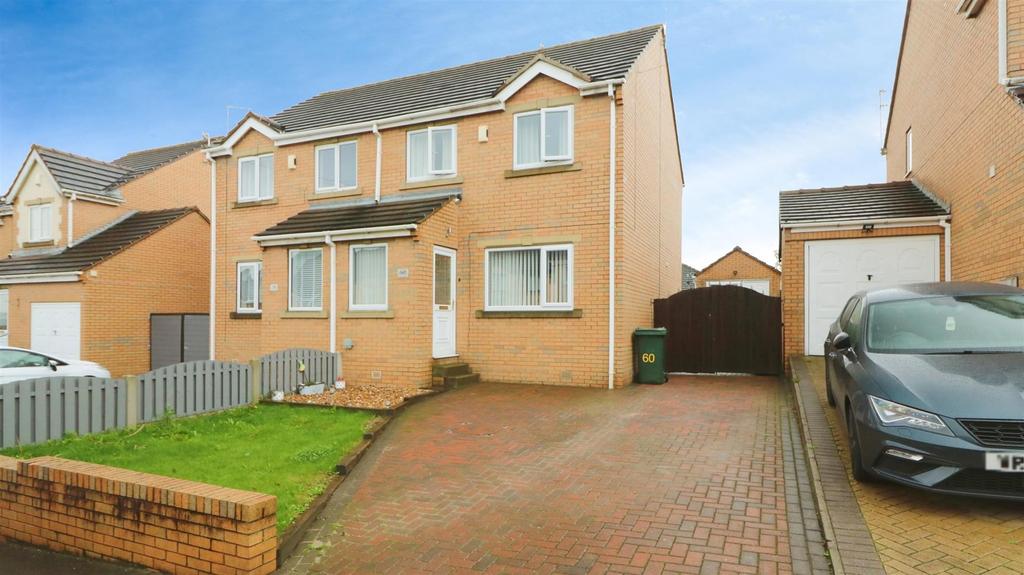 Ashwood Road, Parkgate, Rotherham 3 bed semidetached house for sale
