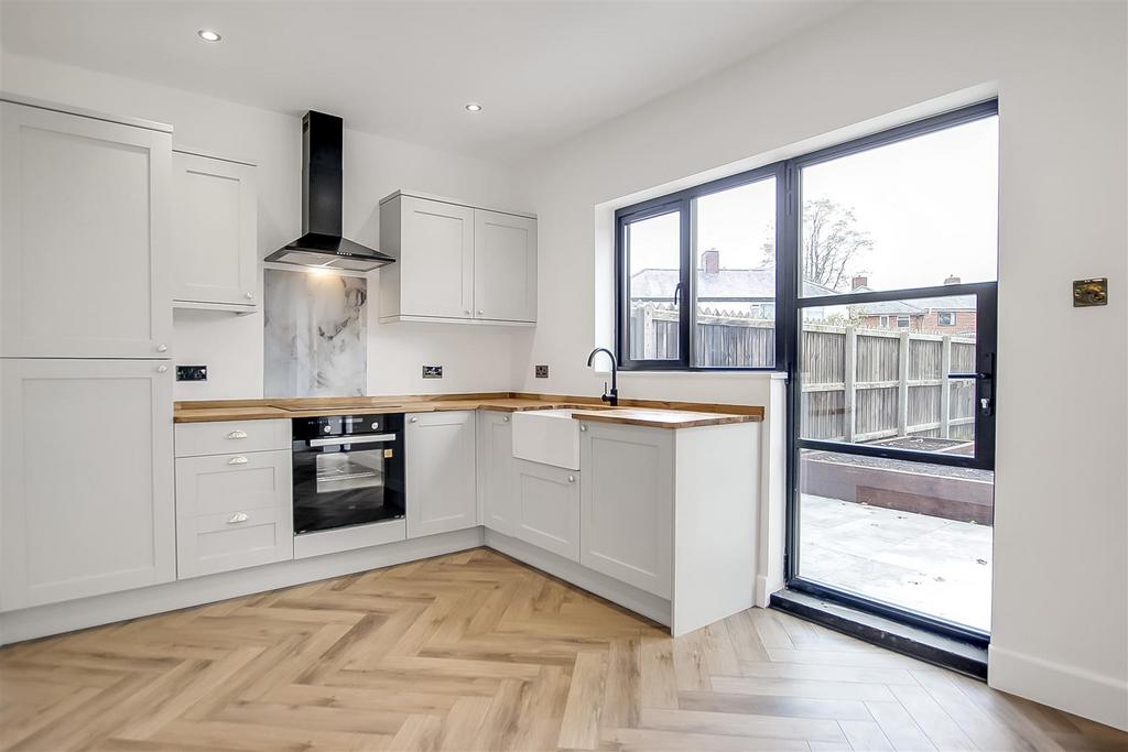 Thompson Street West, Darlington 3 bed semidetached house for sale £