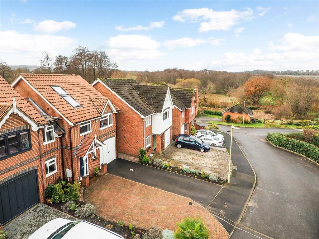 Todmore, Greatham, Liss, Hampshire 4 bed semidetached house for sale