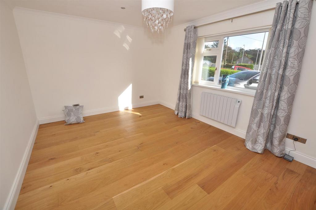 Front bedroom 1