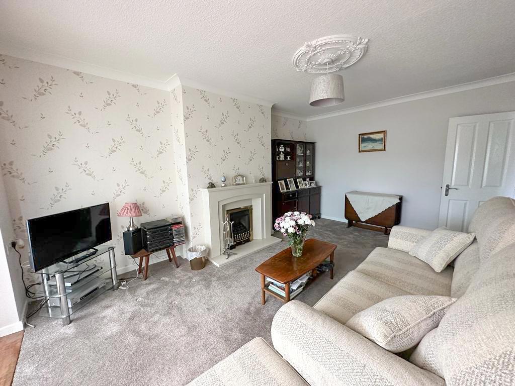 Craven Avenue, Silsden 3 bed semidetached bungalow for sale £249,950