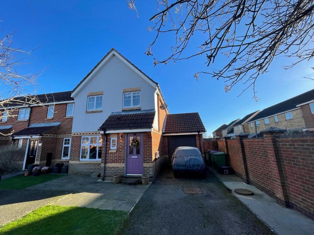 Kirton Close, Hawkinge, Folkestone... 3 bed end of terrace house for