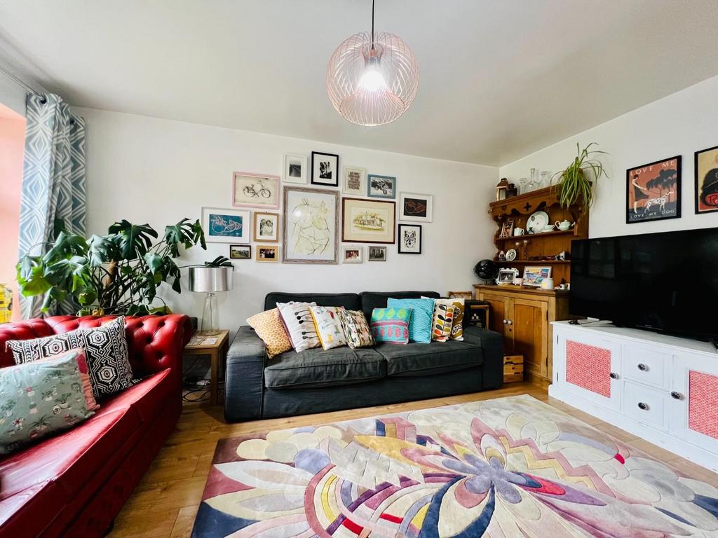Sitting Room 1.jpeg