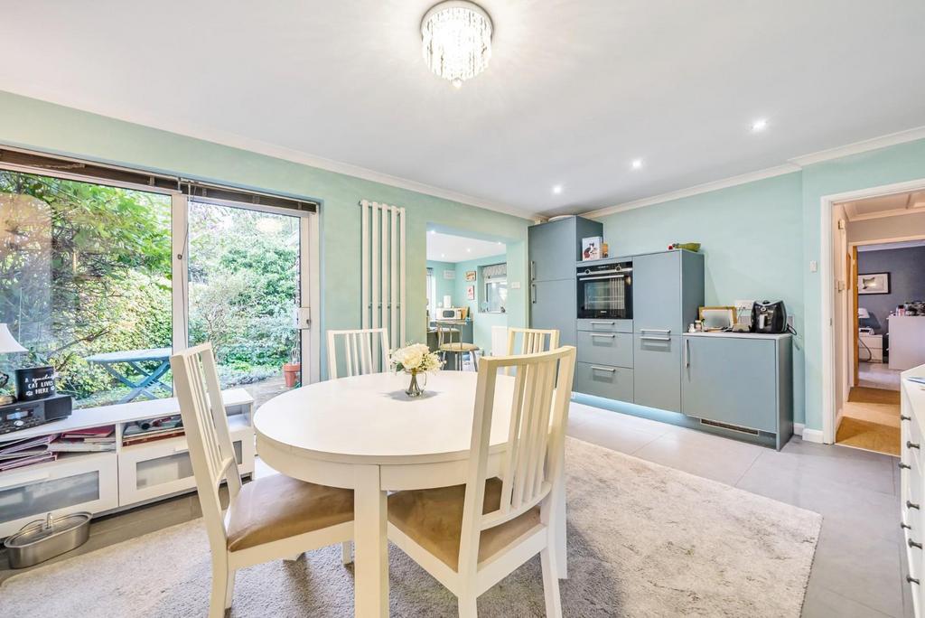 2nd view DINING ROOM.jpg