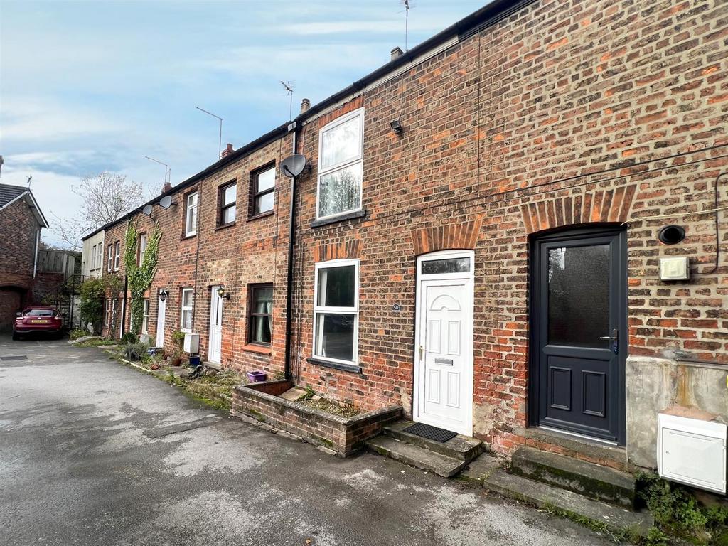 Station Road, Brough 2 bed house for sale £115,000