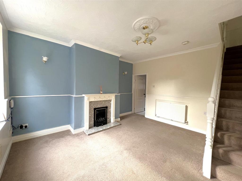 Station Road, Brough 2 bed house for sale £115,000