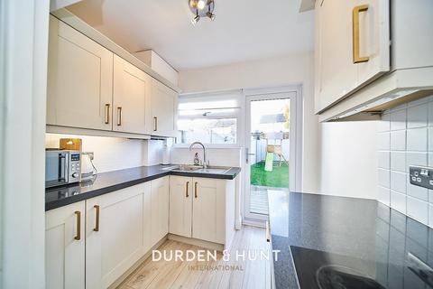 34 Archibald Road, Romford, RM3 0RH