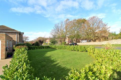 3 bedroom detached house for sale - Sandore Close, Seaford