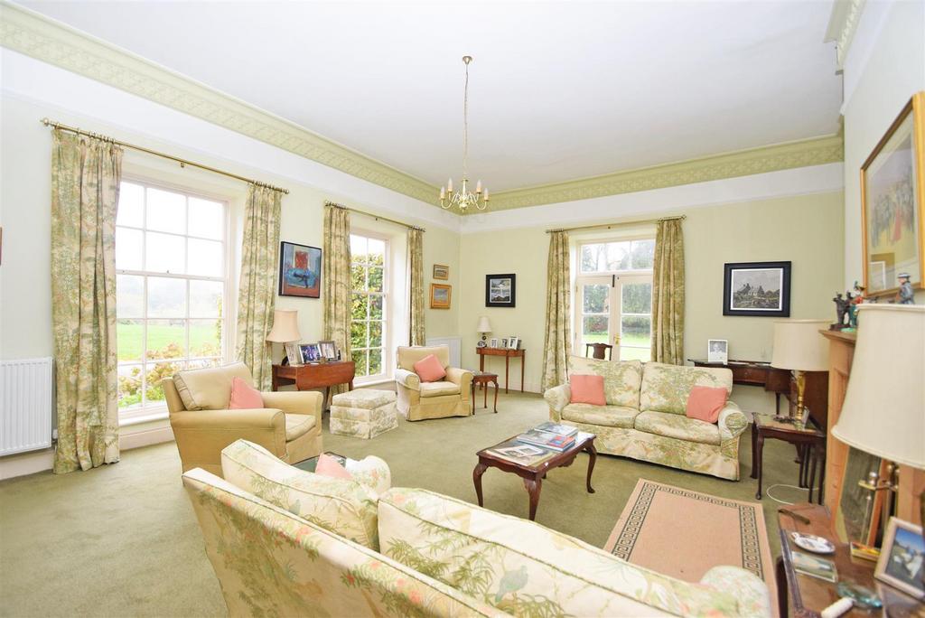 Malthouse Lane, Atcham, Shrewsbury 5 bed semidetached house for sale