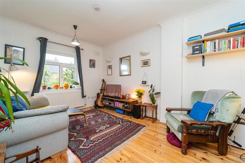 Flat 3, 6 Arnold Road, Manchester, M16 8NQ