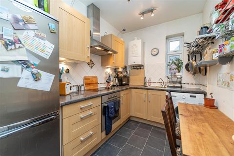 Flat 3, 6 Arnold Road, Manchester, M16 8NQ