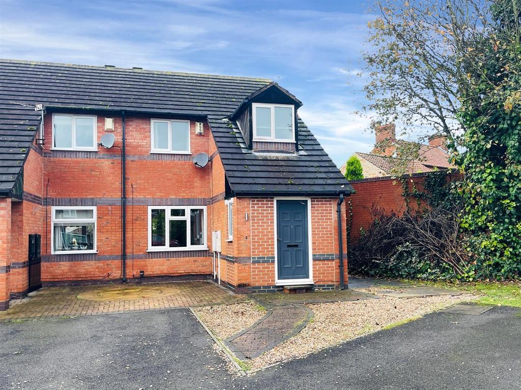 Hogg Lane, RadcliffeOnTrent, Nottingham 3 bed townhouse for sale £