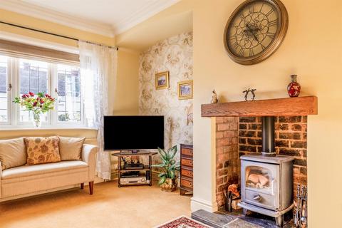 2 bedroom house for sale - Main Street, Cleeve Prior, Evesham