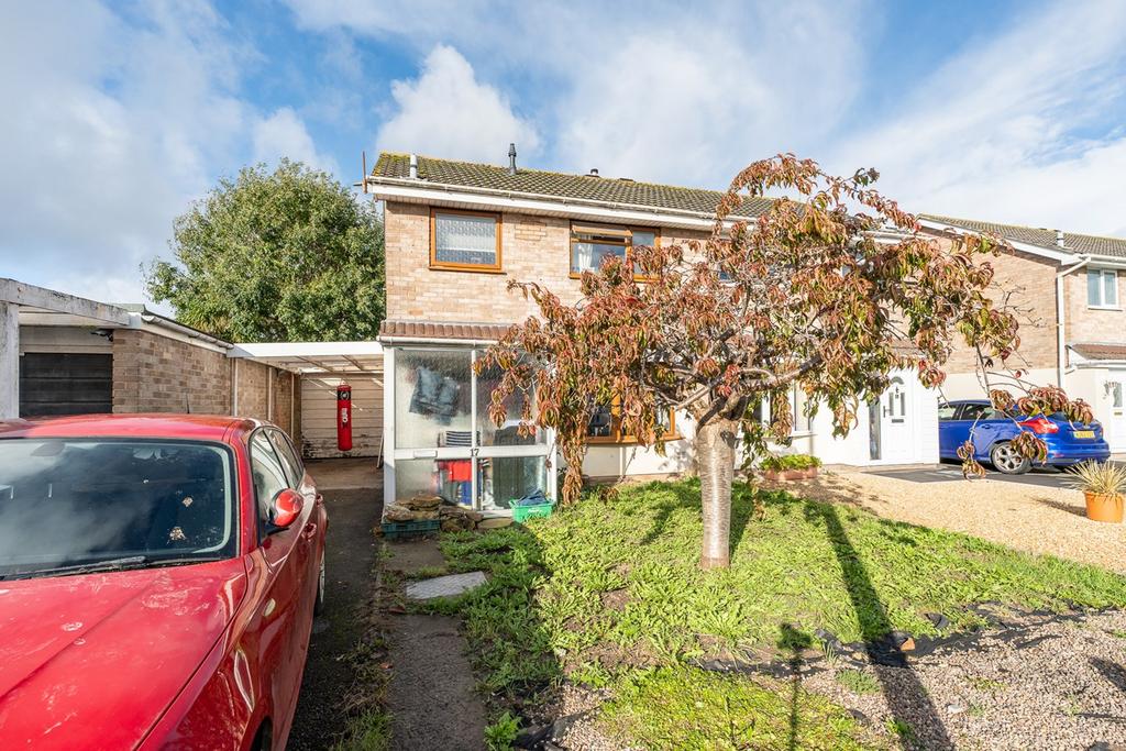 St Marks Road, Worle, WestonSuperMare, BS22 3 bed semidetached house