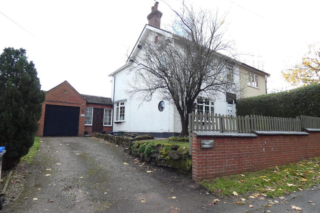 Godley Lane, Dilhorne, StokeOnTrent 3 bed semidetached house for