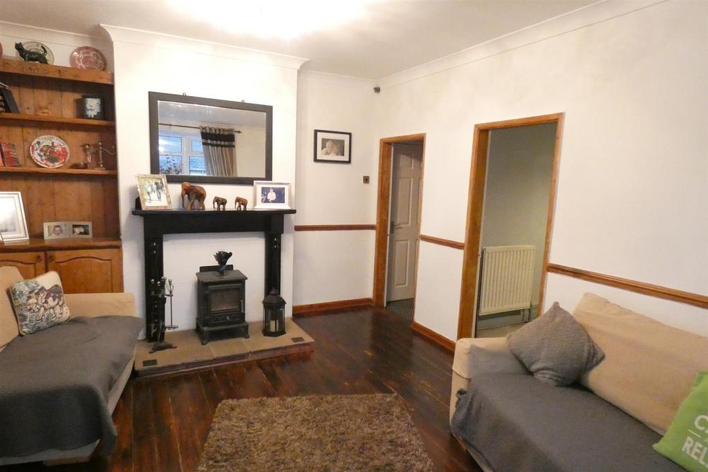 Godley Lane, Dilhorne, StokeOnTrent 3 bed semidetached house for sale £295,000