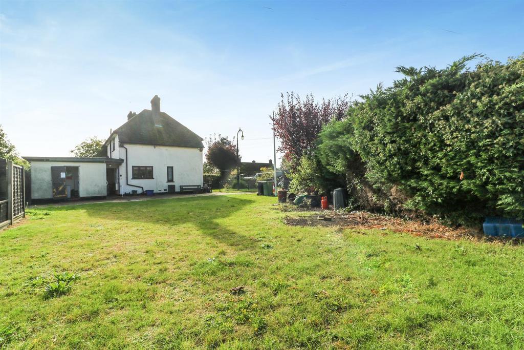 Lawlinge Road, Latchingdon 3 bed semidetached house for sale £375,000