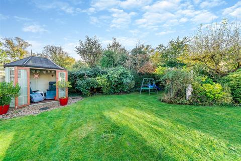 1 Banff Close, Oakham, LE15 6JJ
