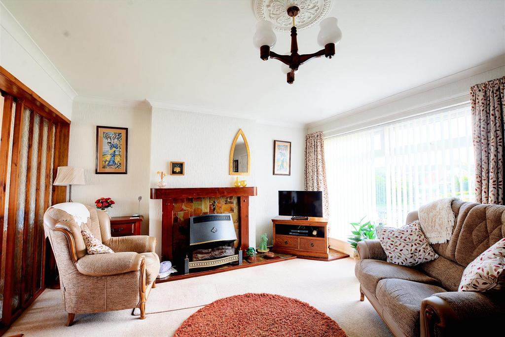 Grasmere Close, Hucknall, Nottingham 3 bed detached house for sale £