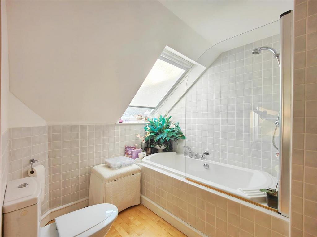 En Suite Shower Room