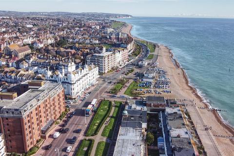 1 bedroom retirement property for sale, Marina, Bexhill-On-Sea
