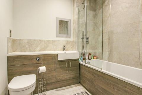 2 bedroom apartment for sale - Wood Street, East Grinstead, RH19