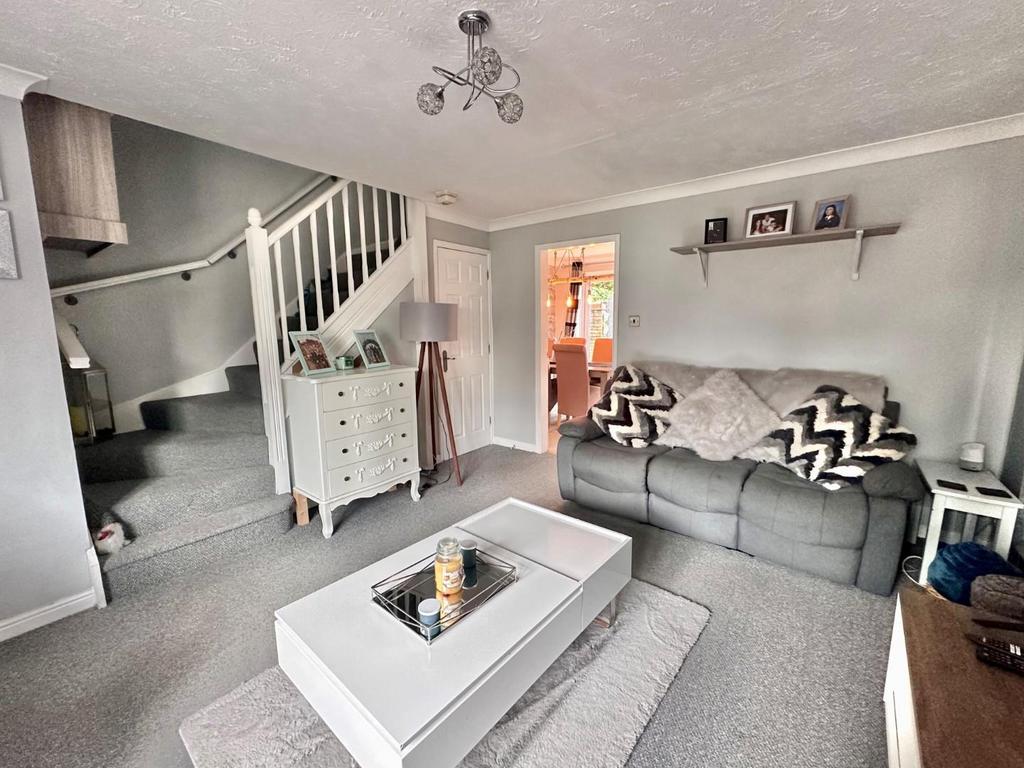 Picton Gardens, Bridgend County Borough, CF31 3HJ 3 bed detached house
