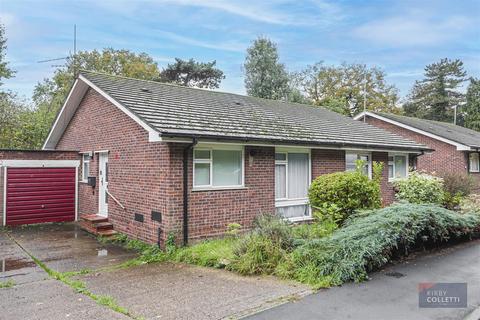 6 Brookside, Hoddesdon, EN11 8QW