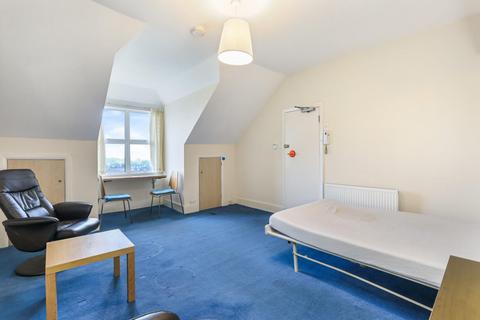 Studio to rent - Newlands Park, London, SE26