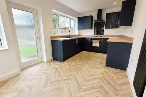 1 Stephenson Close, Glascote, Tamworth, B77 2DG