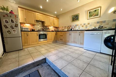 2 bedroom cottage for sale, Station Lane, Oughtibridge, S35