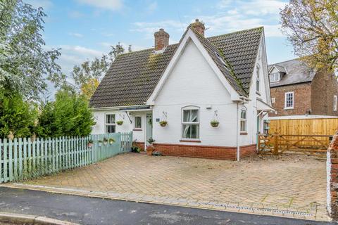 2 Bear Lane, Pinchbeck, Spalding, PE11 3XA