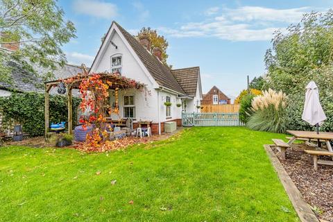 2 Bear Lane, Pinchbeck, Spalding, PE11 3XA