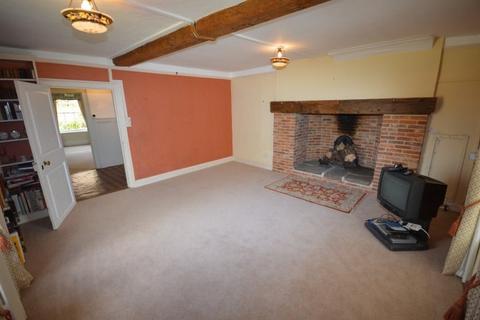6 bedroom detached house to rent, Great Gibcracks Chase, Sandon, Chelmsford, CM2