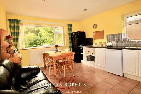 3 bedroom detached bungalow for sale - Cefn Bychan Woods, Pantymwyn, Mold