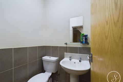 87 Harold Grove, Leeds, LS6 1LB