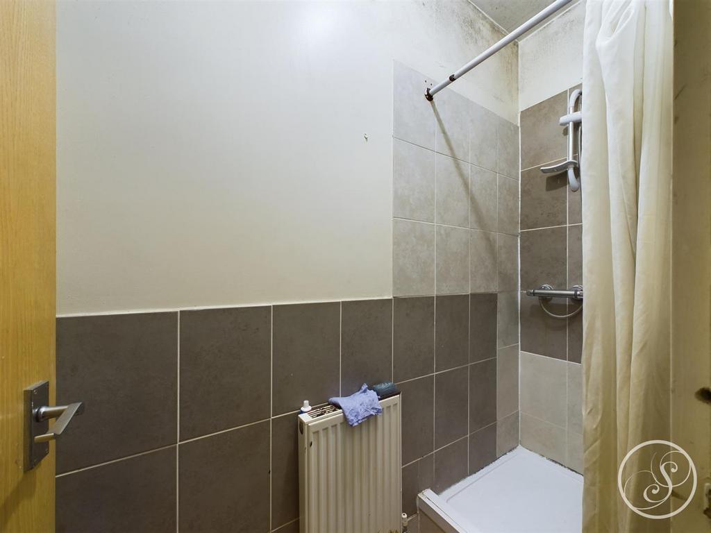 1st Floor Shower Room