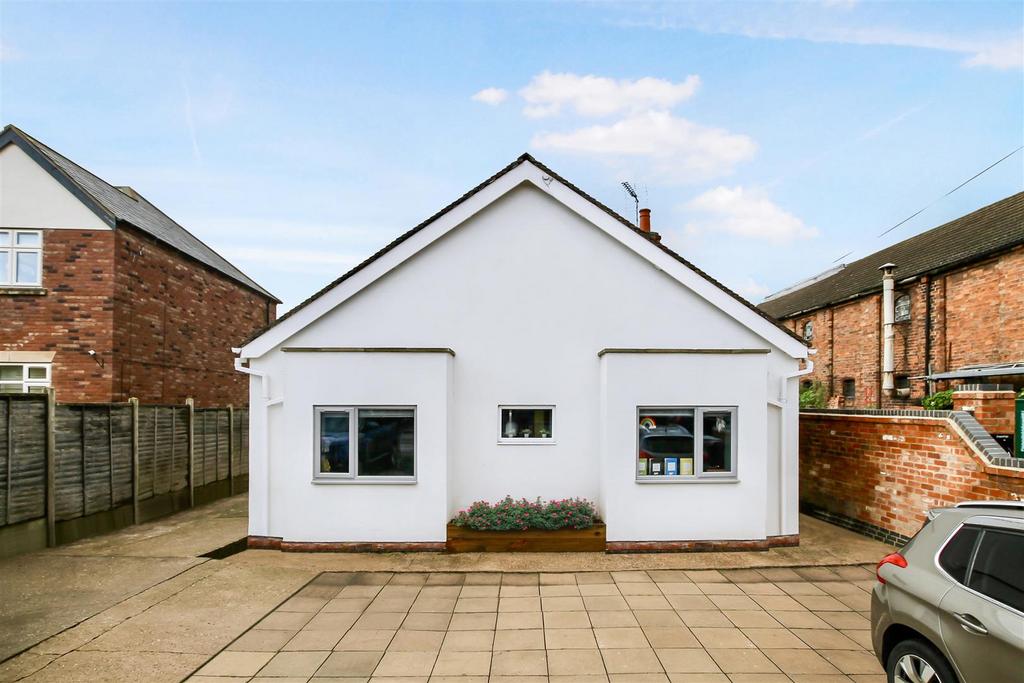 Farndon Road, Newark 3 bed bungalow for sale £290,000