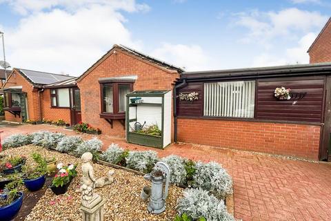 2 bedroom detached bungalow for sale - The Pines, Gainsborough, DN21 1PW