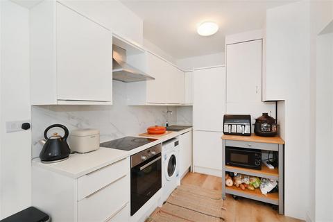 21 Manchester Road, London, E14 3BD