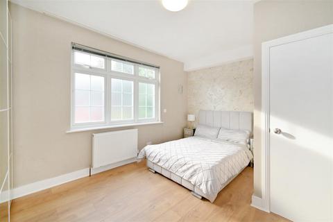 21 Manchester Road, London, E14 3BD