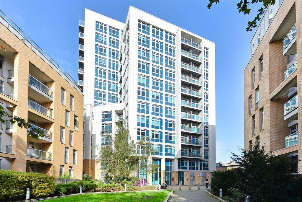 Iona Tower, Ross Way 2 bed apartment for sale £535,000