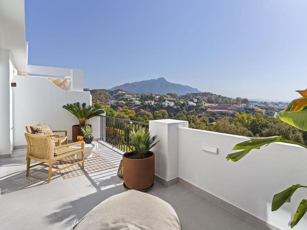 La Quinta, Malaga, Spain 4 bed townhouse - £1,341,126* (€1,595,000)