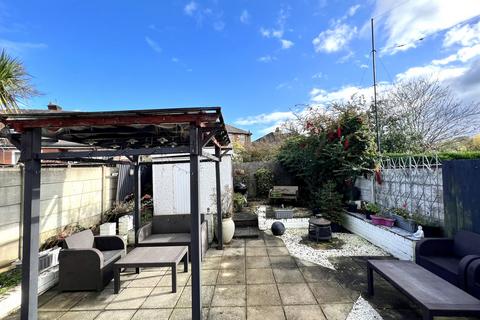30 Barton Road, Urmston, Manchester, M41 7WA
