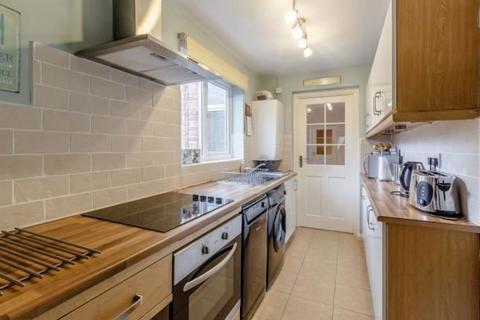 2 bedroom flat for sale, George Scott Street, Lawe Top, South Shields, Tyne and Wear, NE33 2JR