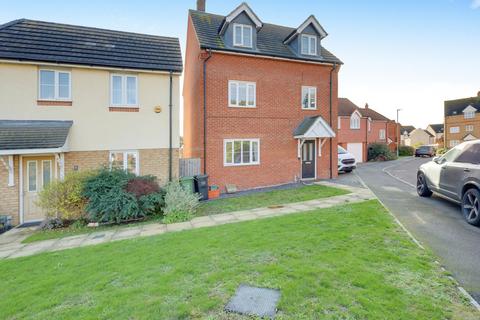 4 bedroom detached house for sale, Monarch Close, Wickford, SS11