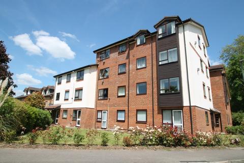 1 bedroom apartment for sale, Gresham Road, Staines-upon-Thames, Surrey, TW18